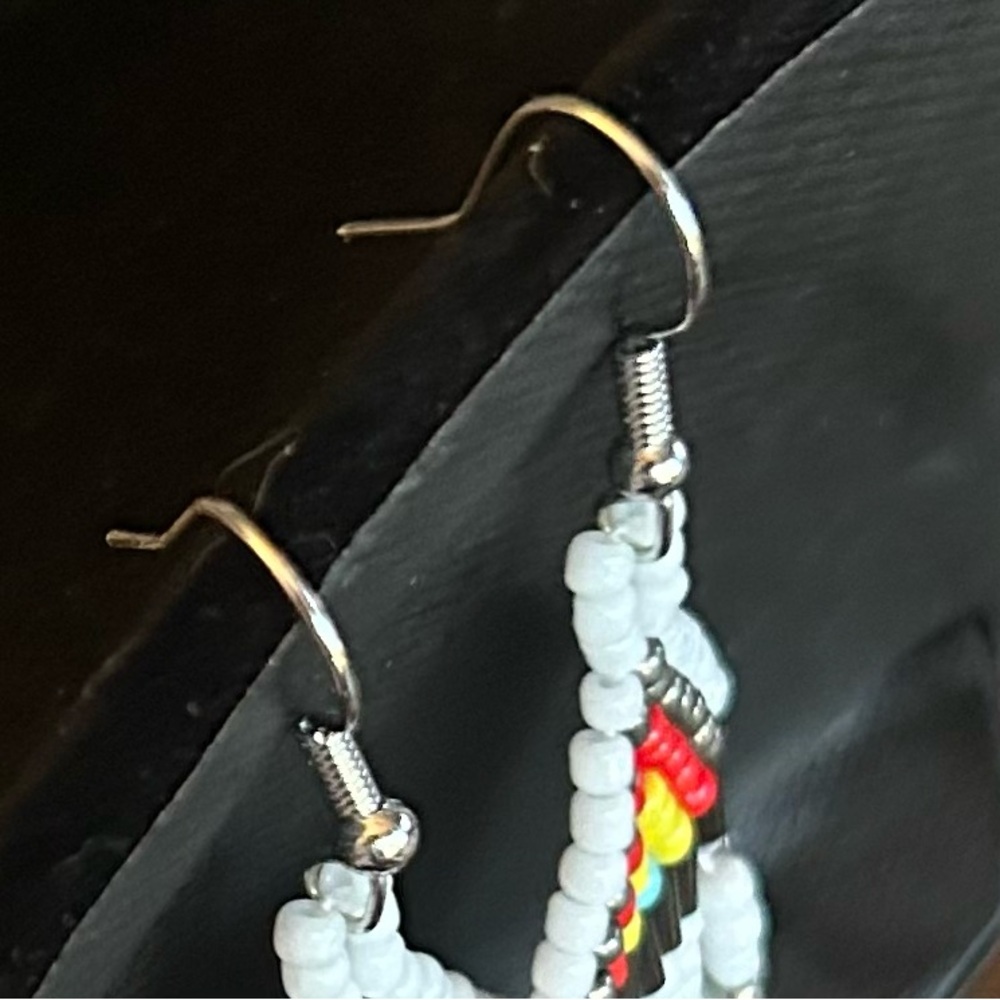 New..Colorful Seed Beaded Dangle Earrings - Picture 4 of 4